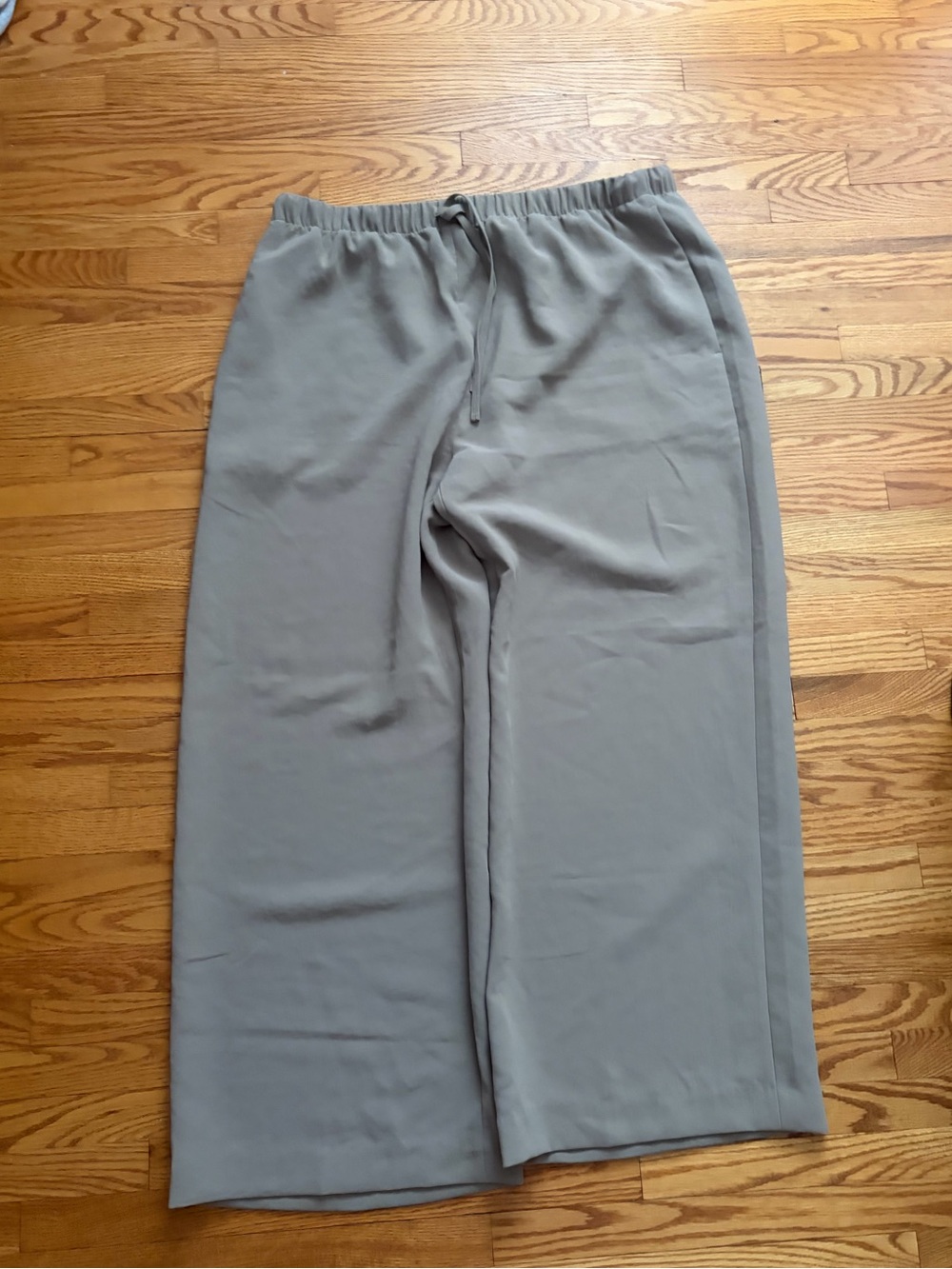 Wilfred Effortless Wide-Leg Drawstring Pants in Taupe